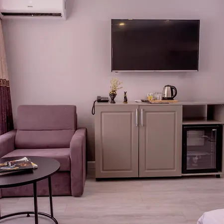 Rubby Kadikoey Hotel *