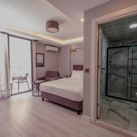 Rubby Kadikoey Hotel