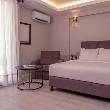 Rubby Kadikoey Hotel *