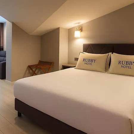 Hotel Rubby Kadikoey
