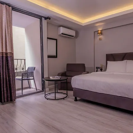 Rubby Kadikoey Hotel *