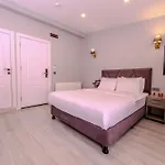 Rubby Kadikoey Hotel