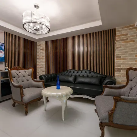 Hotel Rubby Kadikoey *